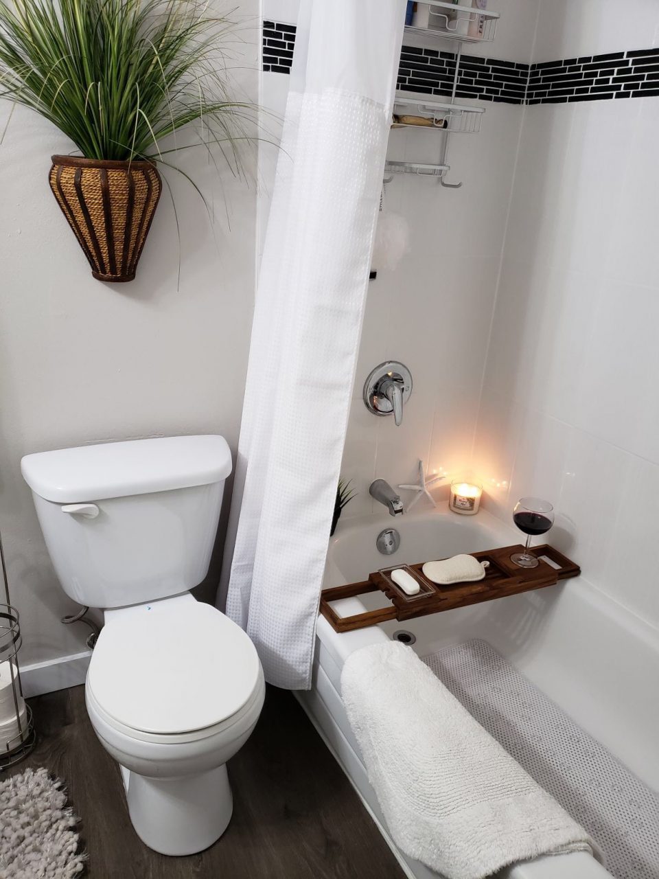 MHA_BlairHouse_2019_Elite Bathroom